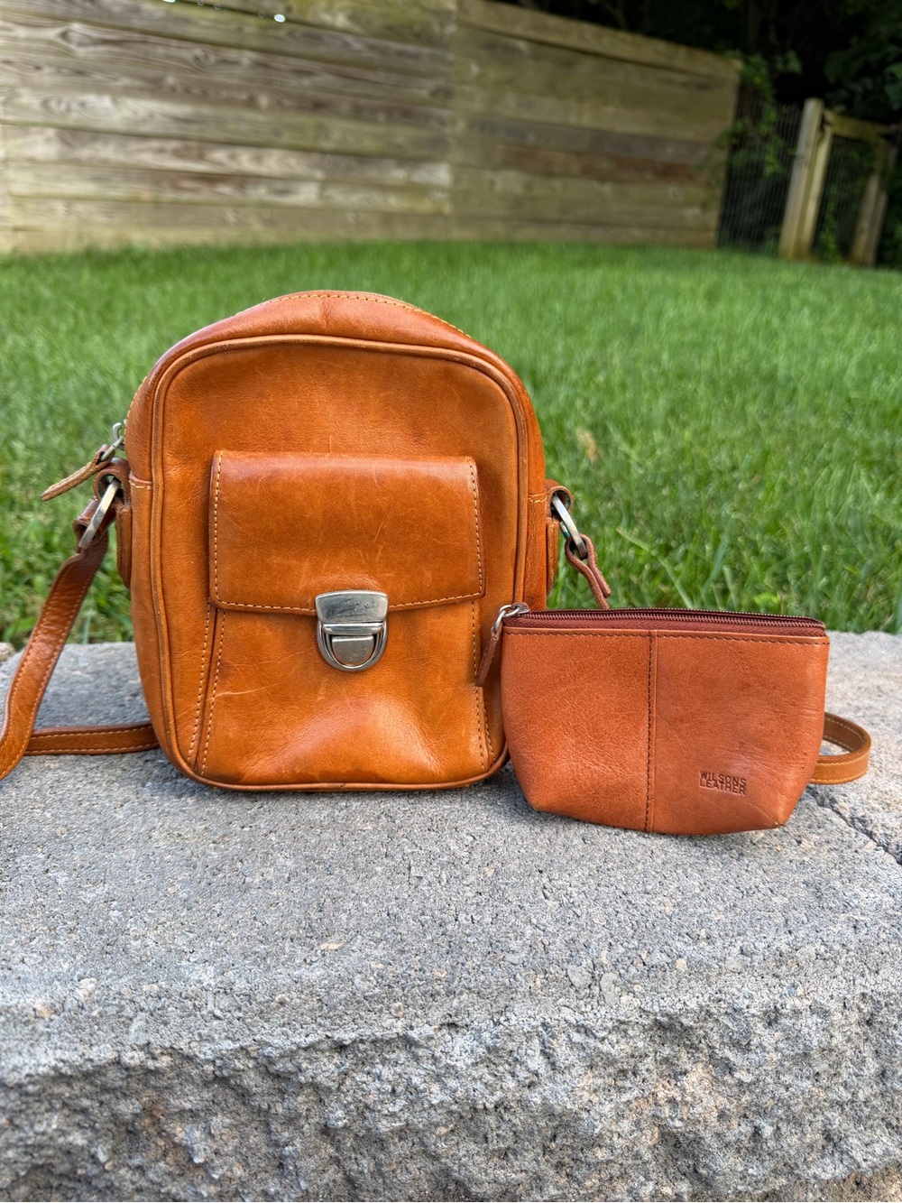 Vintage Wilson Leather Crossbody Retro Satchel Style Camel W/ Small Coin Wallet